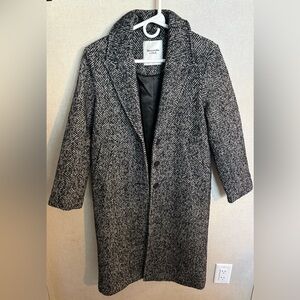 Abercrombie & Fitch Wool-blend Herringbone Topcoat - Classic and Elegant